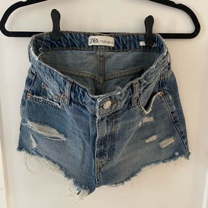 ZARA HIGH WAISTED DENIM SHORTS